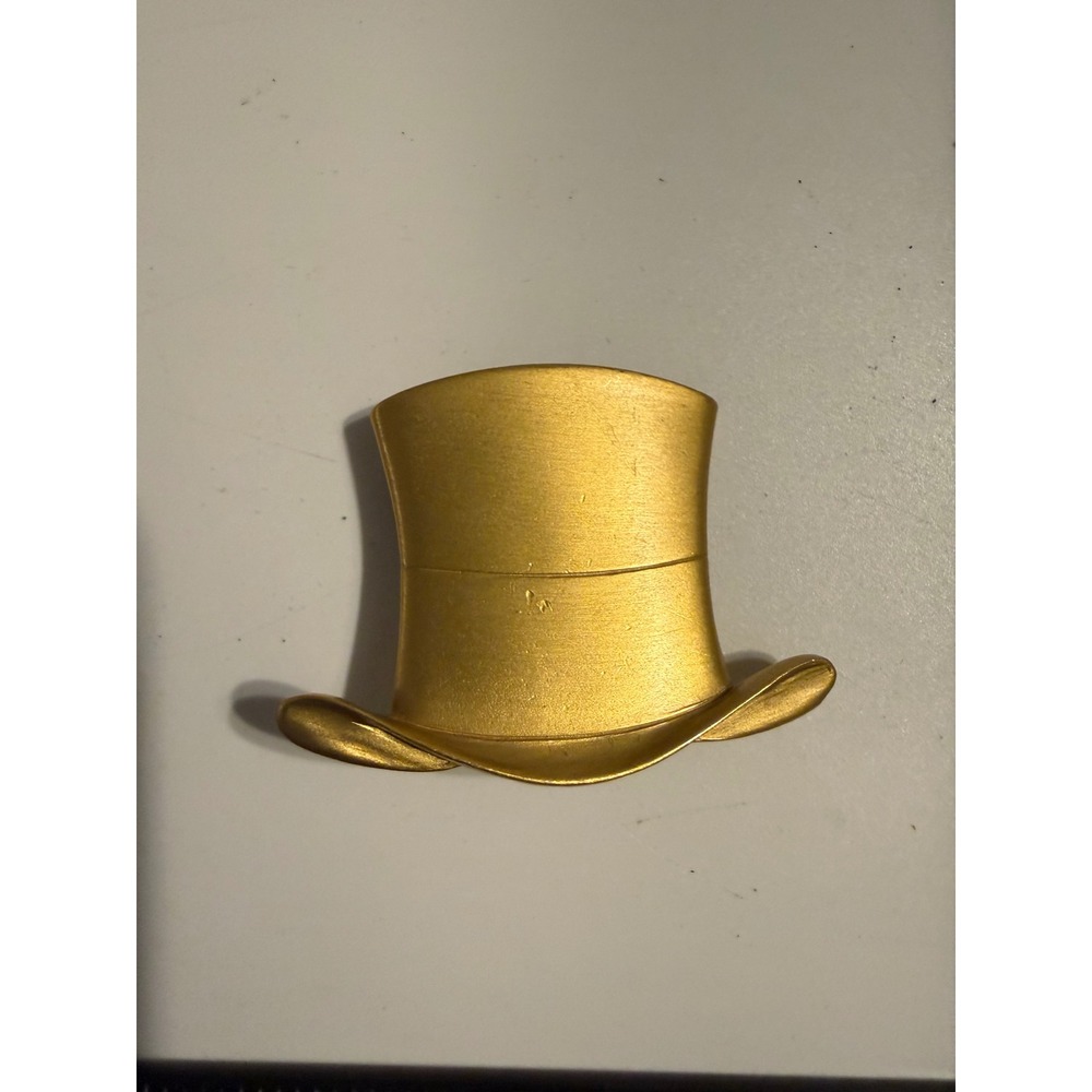 AIC Art Institute of Chicago Gold Tone Top Hat Brooch Museum Reproduction Pin